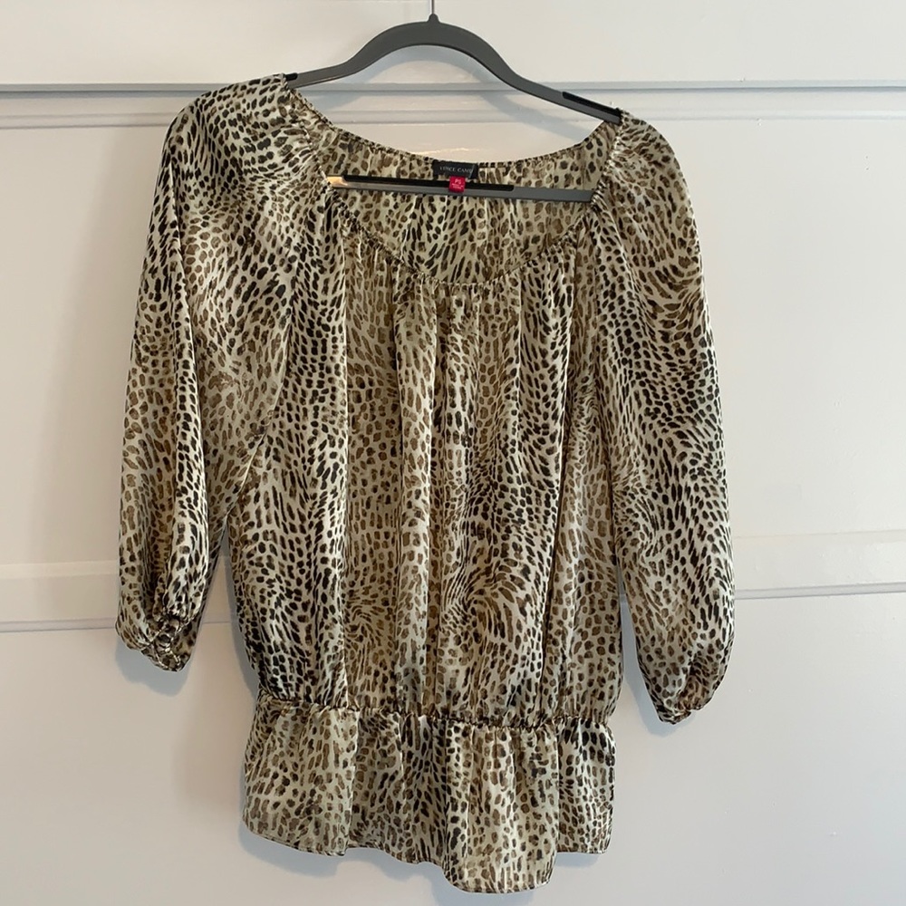 Vince Camuto animal print top